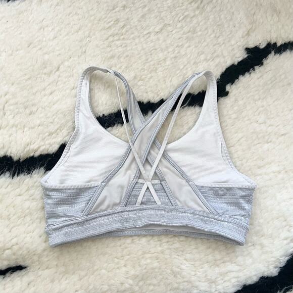 Athleta Gray Jacquard Transcendence Sports Bra - Picture 4 of 10